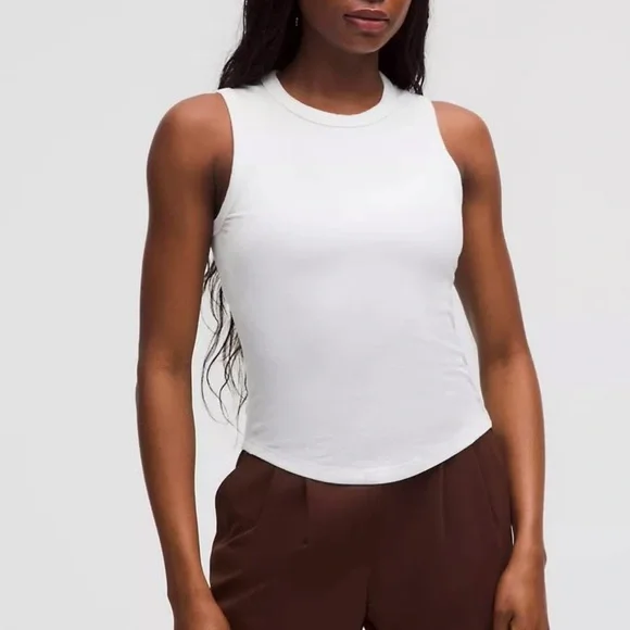 NWT Lululemon Hold Tight Crewneck Tank Top - Picture 1 of 3